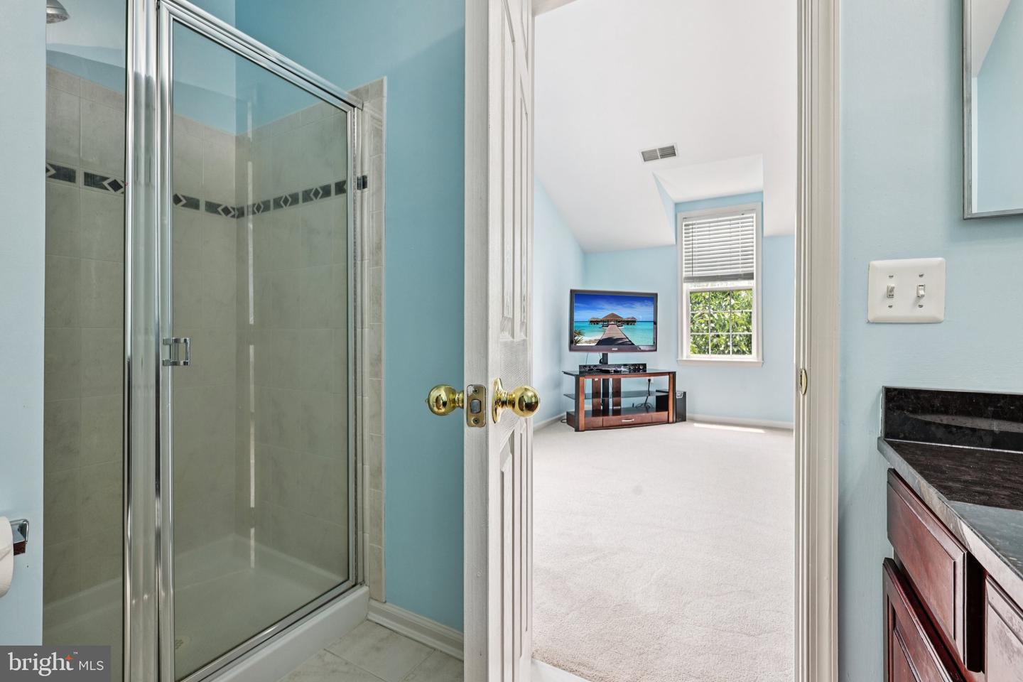 18442 LANIER ISLAND SQ, LEESBURG, Virginia 20176, 3 Bedrooms Bedrooms, ,4 BathroomsBathrooms,Residential,For sale,18442 LANIER ISLAND SQ,VALO2097692 MLS # VALO2097692