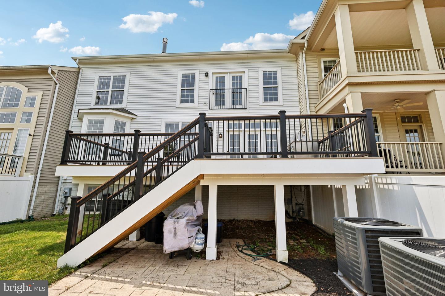 18442 LANIER ISLAND SQ, LEESBURG, Virginia 20176, 3 Bedrooms Bedrooms, ,4 BathroomsBathrooms,Residential,For sale,18442 LANIER ISLAND SQ,VALO2097692 MLS # VALO2097692