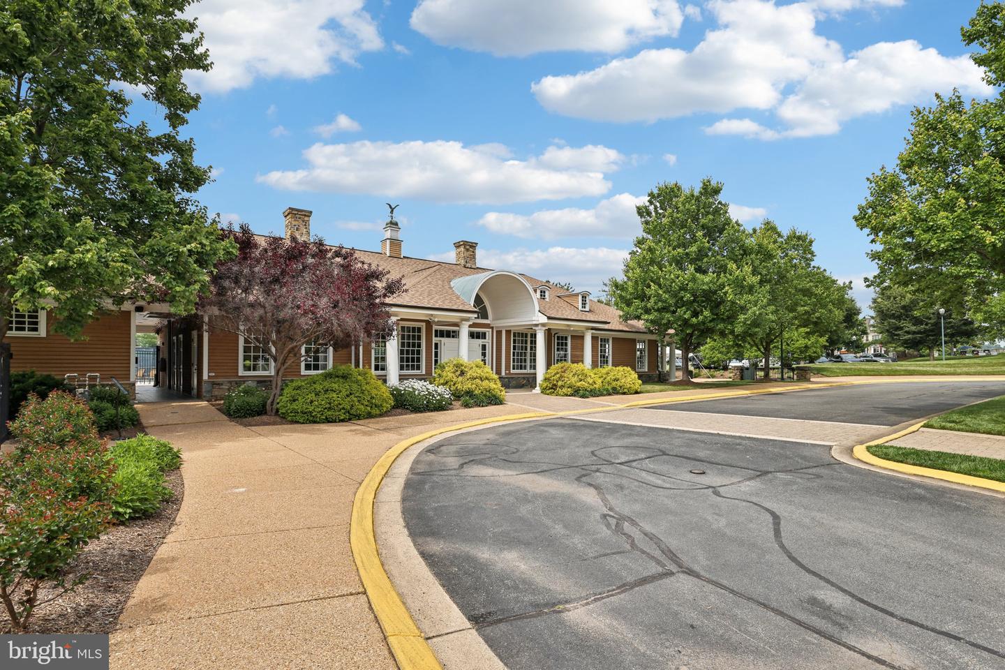 18442 LANIER ISLAND SQ, LEESBURG, Virginia 20176, 3 Bedrooms Bedrooms, ,4 BathroomsBathrooms,Residential,For sale,18442 LANIER ISLAND SQ,VALO2097692 MLS # VALO2097692