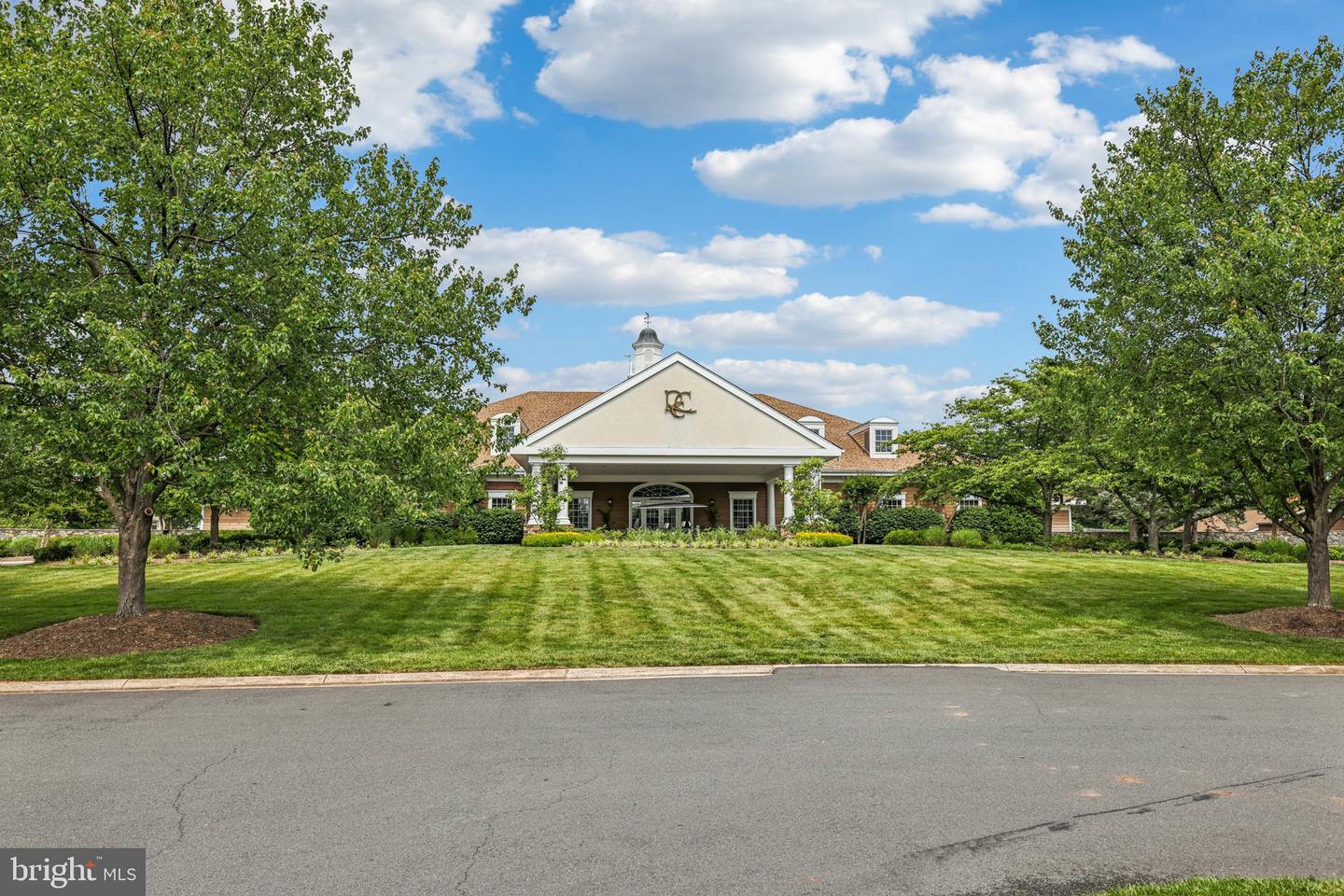 18442 LANIER ISLAND SQ, LEESBURG, Virginia 20176, 3 Bedrooms Bedrooms, ,4 BathroomsBathrooms,Residential,For sale,18442 LANIER ISLAND SQ,VALO2097692 MLS # VALO2097692
