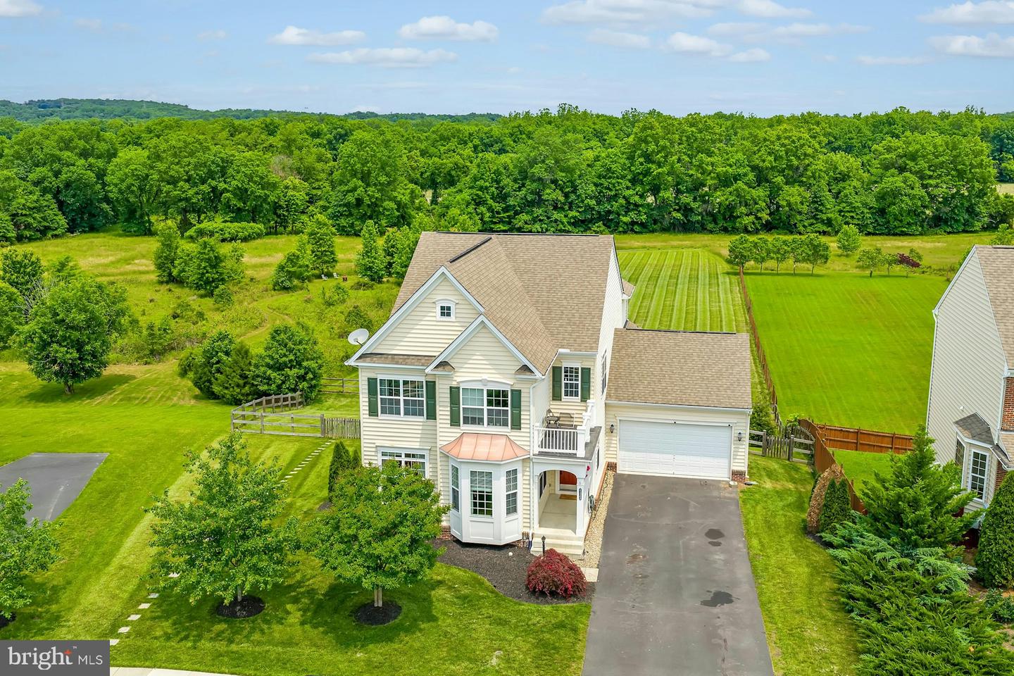43268 HEAVENLY CIR, LEESBURG, Virginia 20176, 5 Bedrooms Bedrooms, ,3 BathroomsBathrooms,Residential,For sale,43268 HEAVENLY CIR,VALO2097752 MLS # VALO2097752