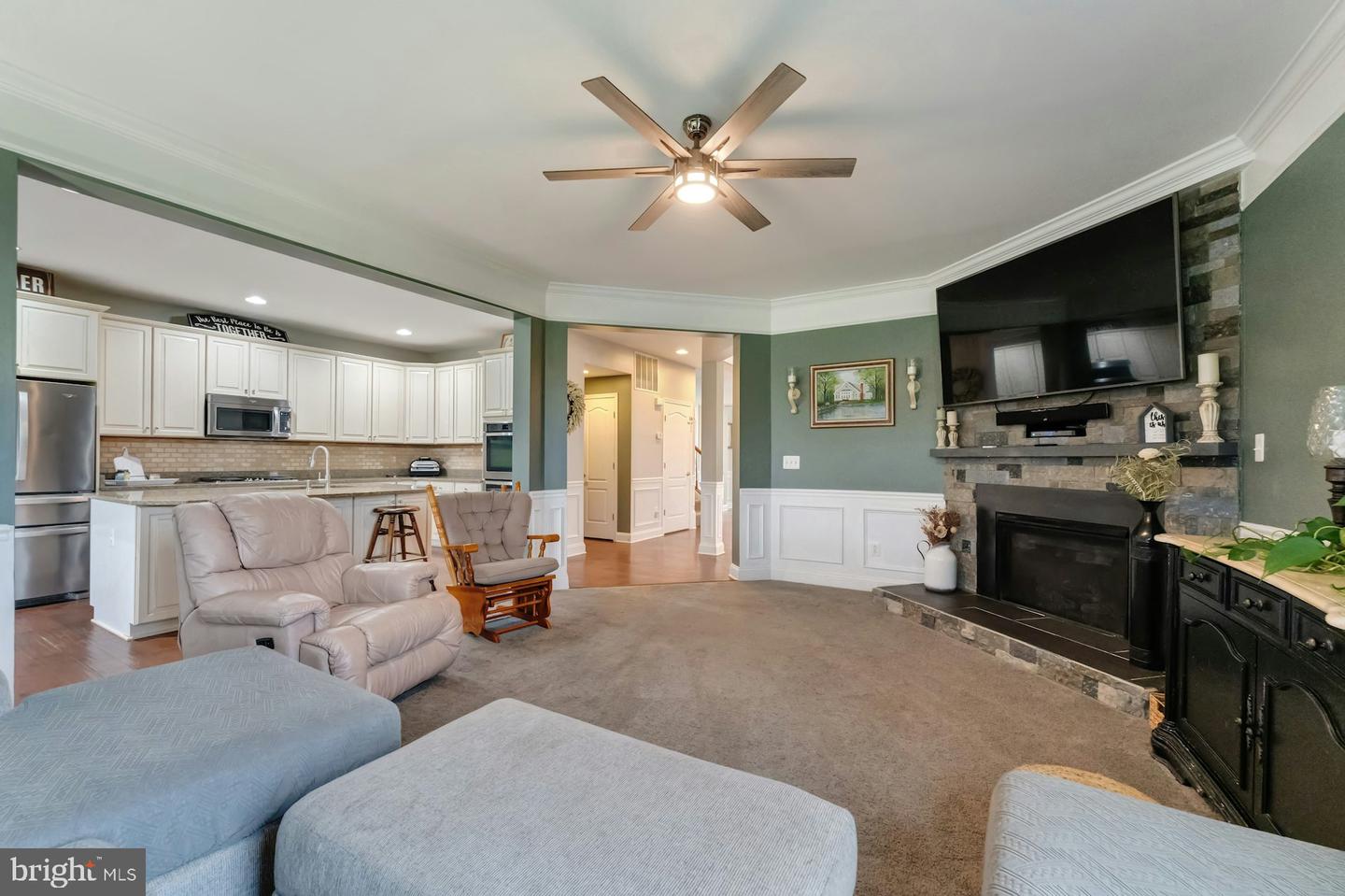 43268 HEAVENLY CIR, LEESBURG, Virginia 20176, 5 Bedrooms Bedrooms, ,3 BathroomsBathrooms,Residential,For sale,43268 HEAVENLY CIR,VALO2097752 MLS # VALO2097752