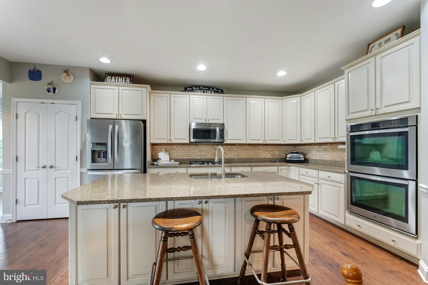 43268 HEAVENLY CIR, LEESBURG, Virginia 20176, 5 Bedrooms Bedrooms, ,3 BathroomsBathrooms,Residential,For sale,43268 HEAVENLY CIR,VALO2097752 MLS # VALO2097752