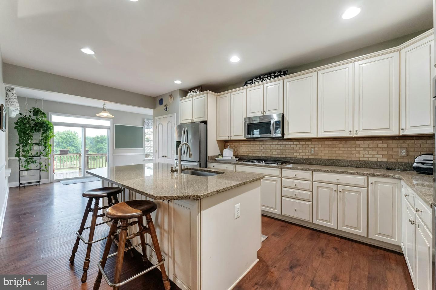43268 HEAVENLY CIR, LEESBURG, Virginia 20176, 5 Bedrooms Bedrooms, ,3 BathroomsBathrooms,Residential,For sale,43268 HEAVENLY CIR,VALO2097752 MLS # VALO2097752