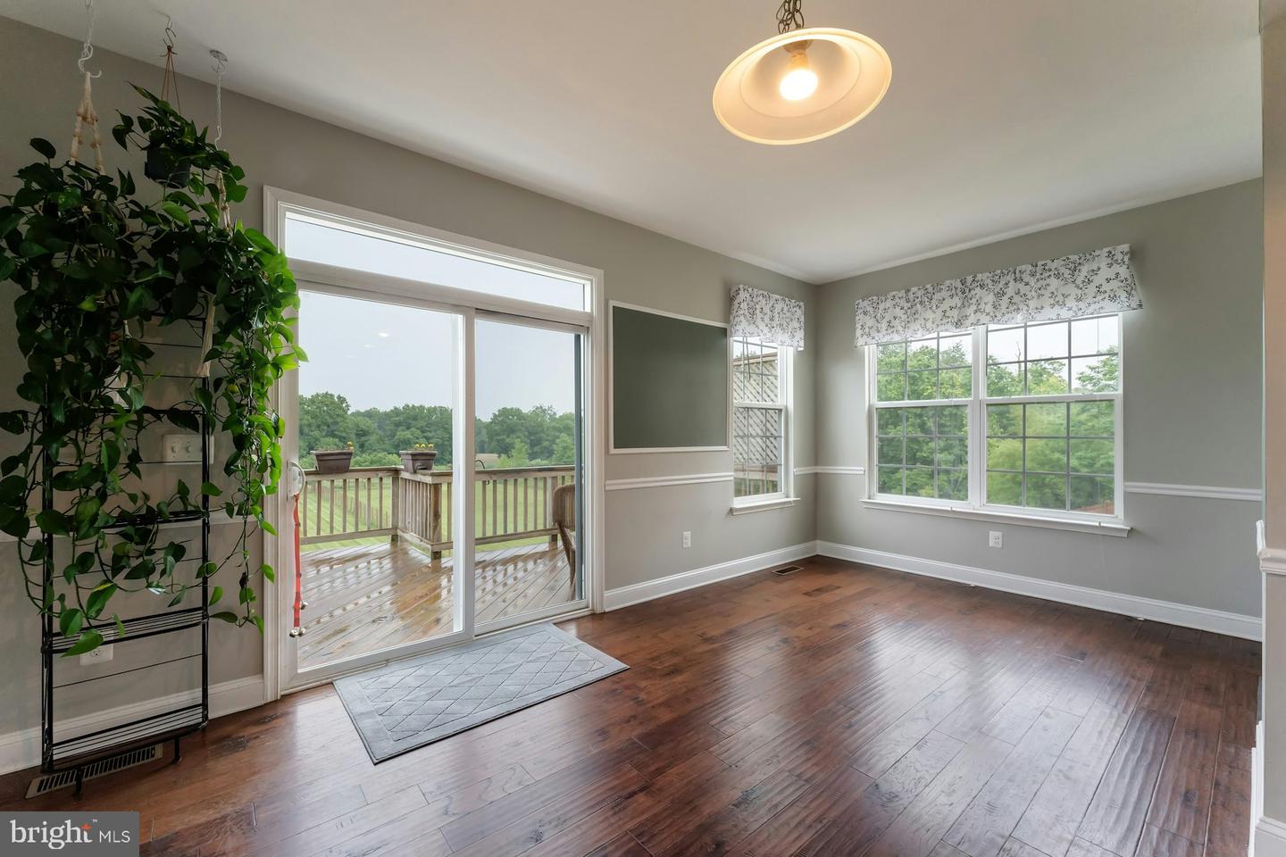 43268 HEAVENLY CIR, LEESBURG, Virginia 20176, 5 Bedrooms Bedrooms, ,3 BathroomsBathrooms,Residential,For sale,43268 HEAVENLY CIR,VALO2097752 MLS # VALO2097752