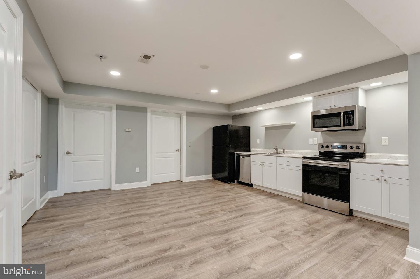 43268 HEAVENLY CIR, LEESBURG, Virginia 20176, 5 Bedrooms Bedrooms, ,3 BathroomsBathrooms,Residential,For sale,43268 HEAVENLY CIR,VALO2097752 MLS # VALO2097752