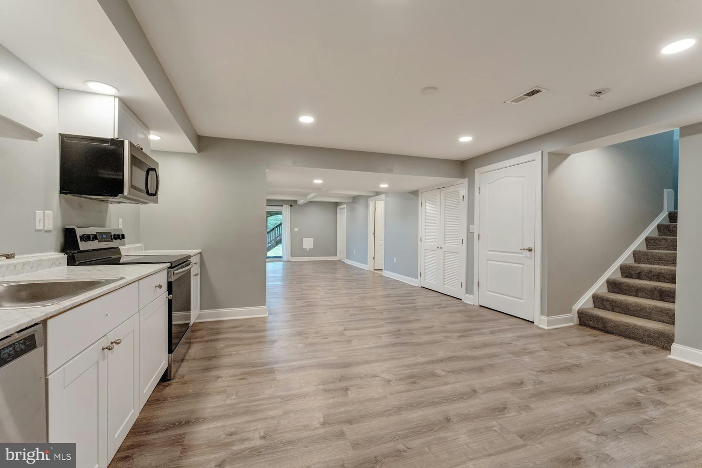 43268 HEAVENLY CIR, LEESBURG, Virginia 20176, 5 Bedrooms Bedrooms, ,3 BathroomsBathrooms,Residential,For sale,43268 HEAVENLY CIR,VALO2097752 MLS # VALO2097752