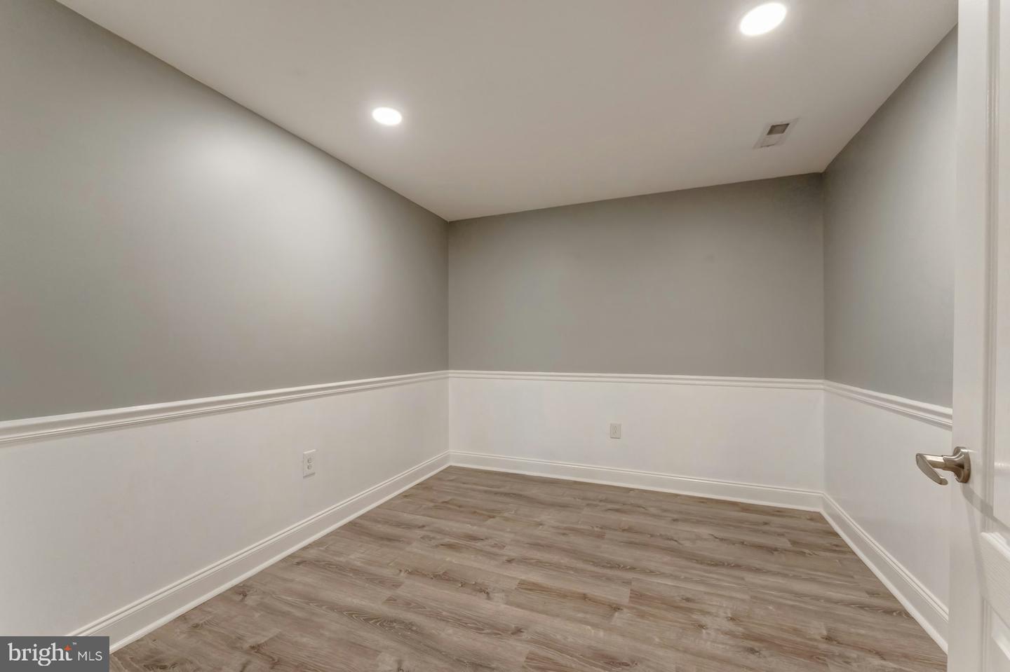 43268 HEAVENLY CIR, LEESBURG, Virginia 20176, 5 Bedrooms Bedrooms, ,3 BathroomsBathrooms,Residential,For sale,43268 HEAVENLY CIR,VALO2097752 MLS # VALO2097752