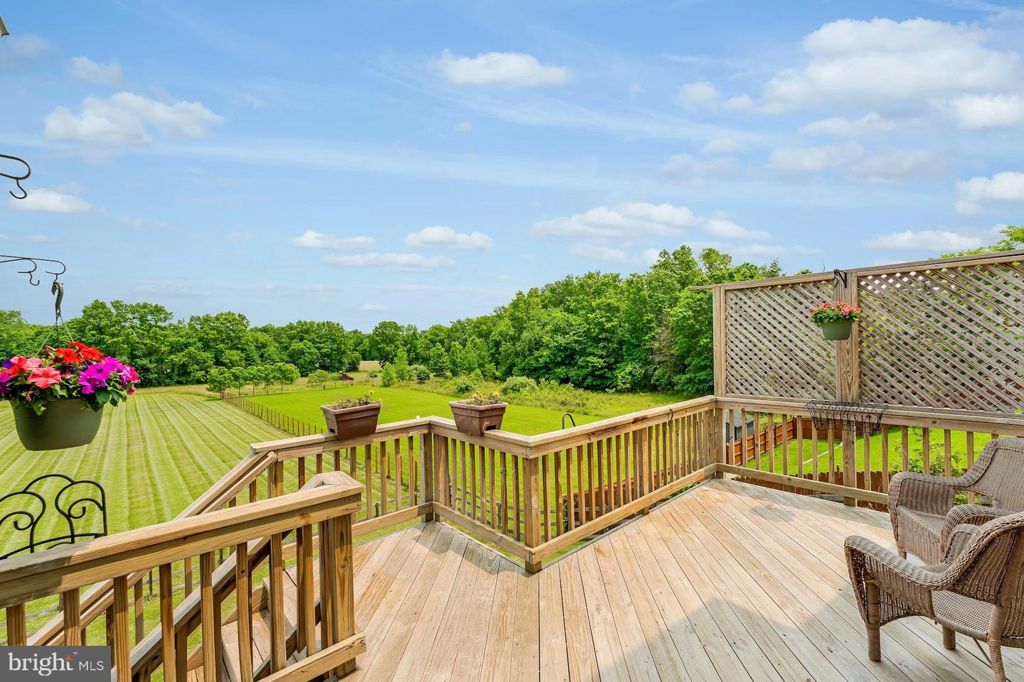 43268 HEAVENLY CIR, LEESBURG, Virginia 20176, 5 Bedrooms Bedrooms, ,3 BathroomsBathrooms,Residential,For sale,43268 HEAVENLY CIR,VALO2097752 MLS # VALO2097752
