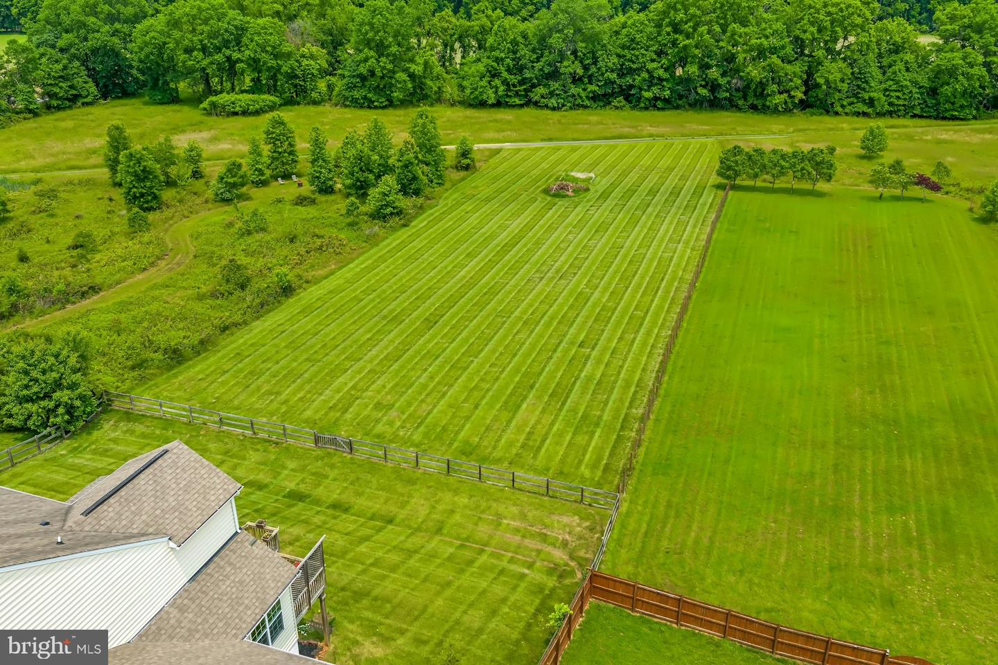 43268 HEAVENLY CIR, LEESBURG, Virginia 20176, 5 Bedrooms Bedrooms, ,3 BathroomsBathrooms,Residential,For sale,43268 HEAVENLY CIR,VALO2097752 MLS # VALO2097752