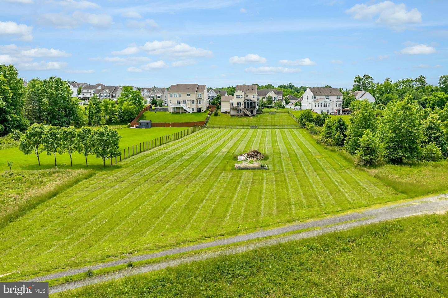 43268 HEAVENLY CIR, LEESBURG, Virginia 20176, 5 Bedrooms Bedrooms, ,3 BathroomsBathrooms,Residential,For sale,43268 HEAVENLY CIR,VALO2097752 MLS # VALO2097752
