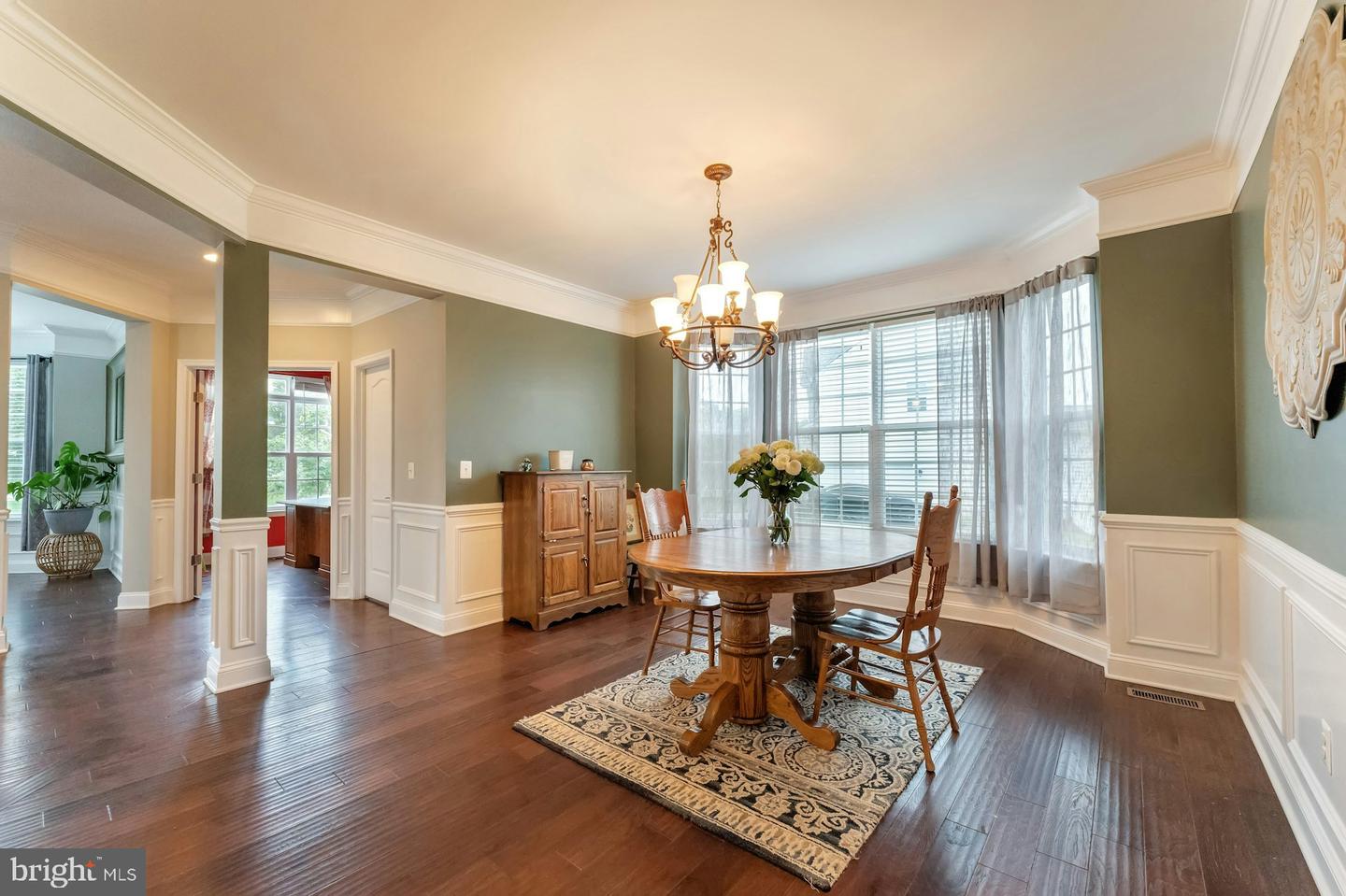 43268 HEAVENLY CIR, LEESBURG, Virginia 20176, 5 Bedrooms Bedrooms, ,3 BathroomsBathrooms,Residential,For sale,43268 HEAVENLY CIR,VALO2097752 MLS # VALO2097752