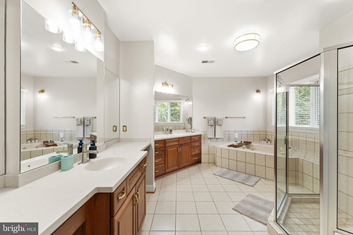 22962 LOIS LN, BRAMBLETON, Virginia 20148, 6 Bedrooms Bedrooms, ,5 BathroomsBathrooms,Residential,For sale,22962 LOIS LN,VALO2097760 MLS # VALO2097760