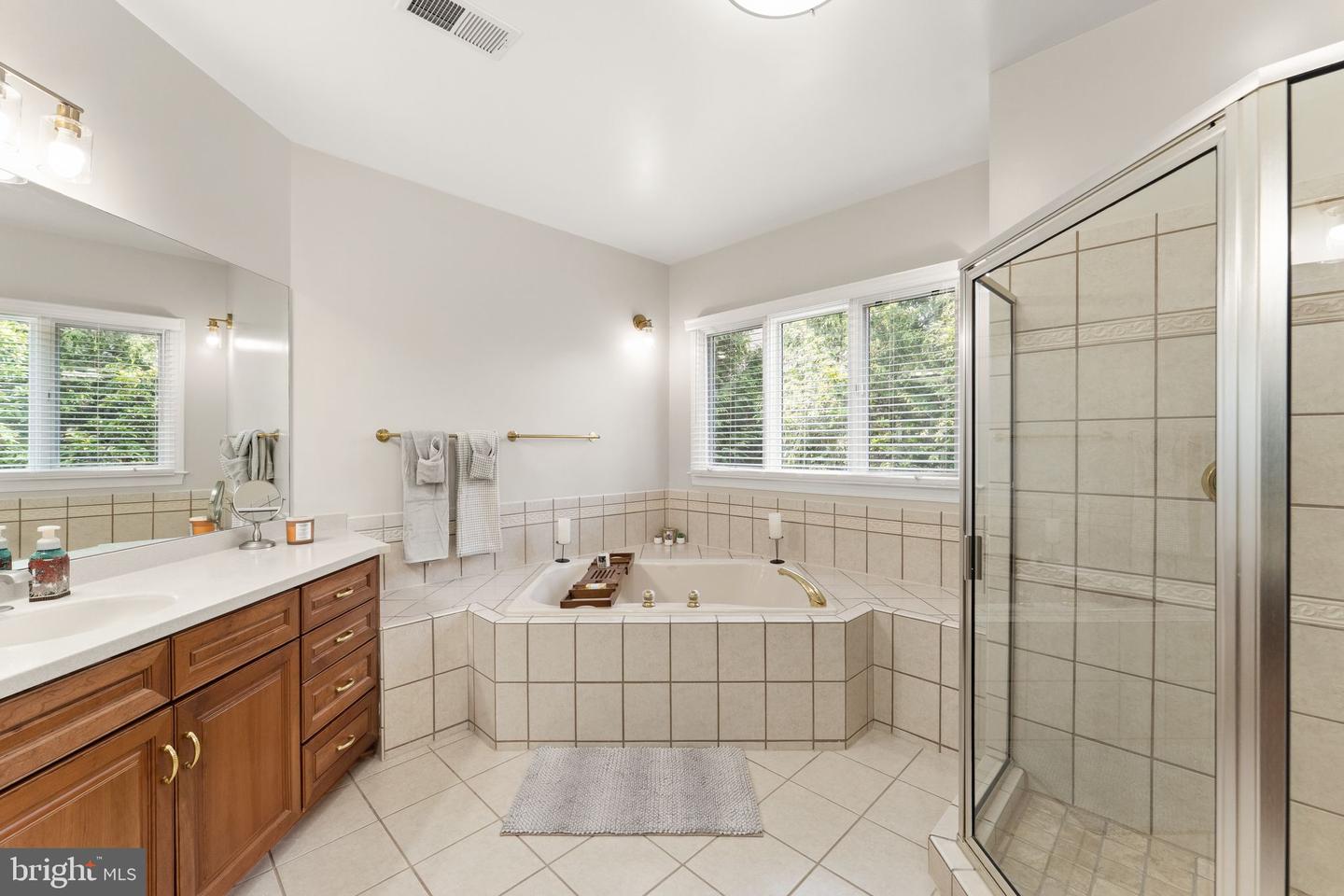 22962 LOIS LN, BRAMBLETON, Virginia 20148, 6 Bedrooms Bedrooms, ,5 BathroomsBathrooms,Residential,For sale,22962 LOIS LN,VALO2097760 MLS # VALO2097760