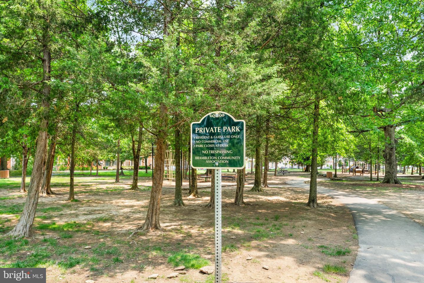 22962 LOIS LN, BRAMBLETON, Virginia 20148, 6 Bedrooms Bedrooms, ,5 BathroomsBathrooms,Residential,For sale,22962 LOIS LN,VALO2097760 MLS # VALO2097760