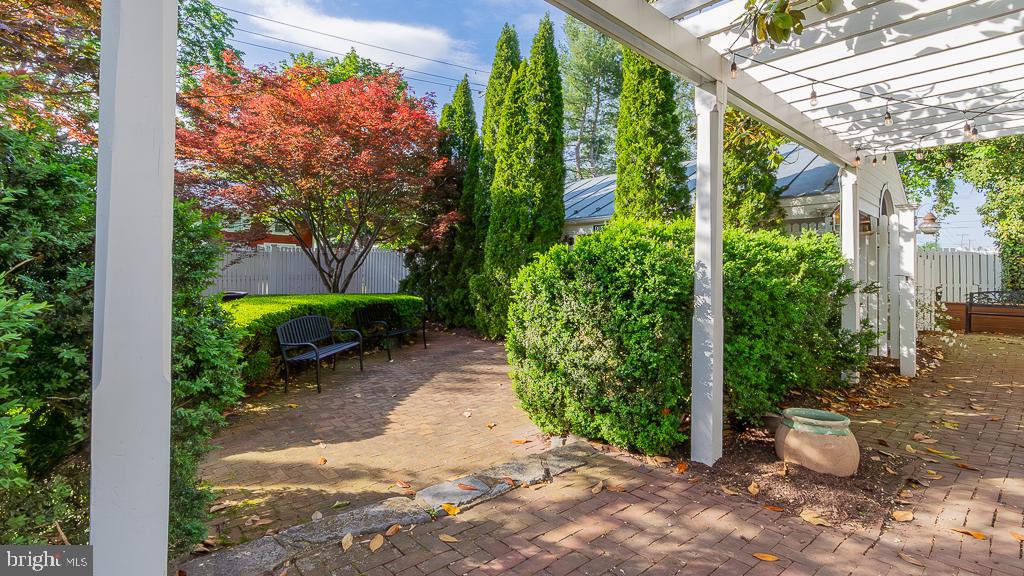 111 S MAIN ST, BRIDGEWATER, Virginia 22812, 3 Bedrooms Bedrooms, ,3 BathroomsBathrooms,Residential,For sale,111 S MAIN ST,VARO2002332 MLS # VARO2002332