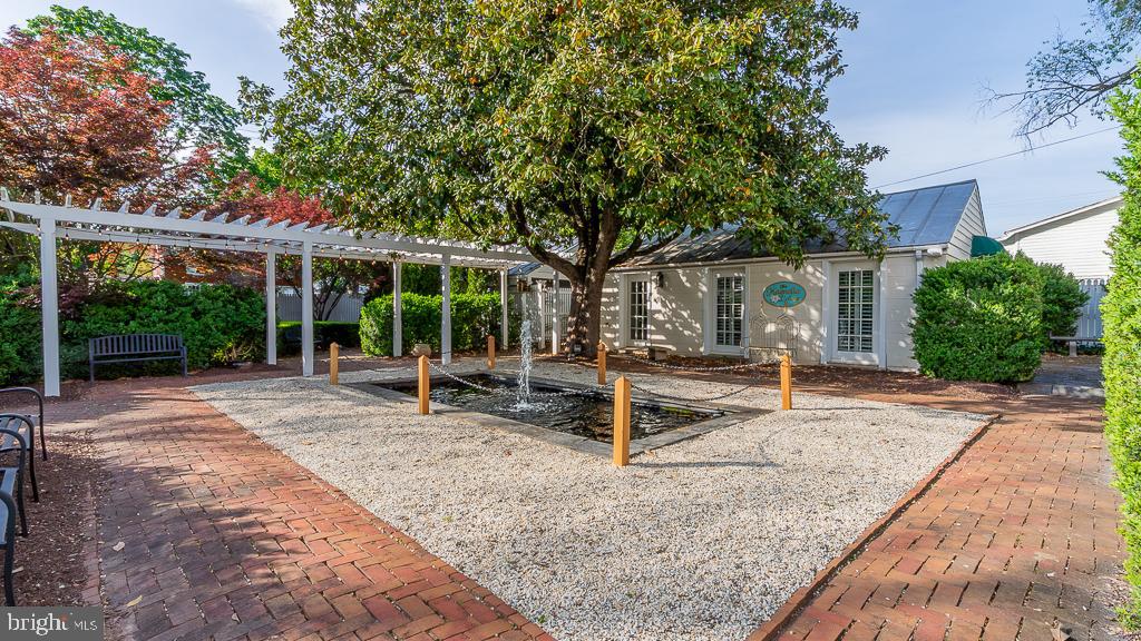 111 S MAIN ST, BRIDGEWATER, Virginia 22812, 3 Bedrooms Bedrooms, ,3 BathroomsBathrooms,Residential,For sale,111 S MAIN ST,VARO2002332 MLS # VARO2002332