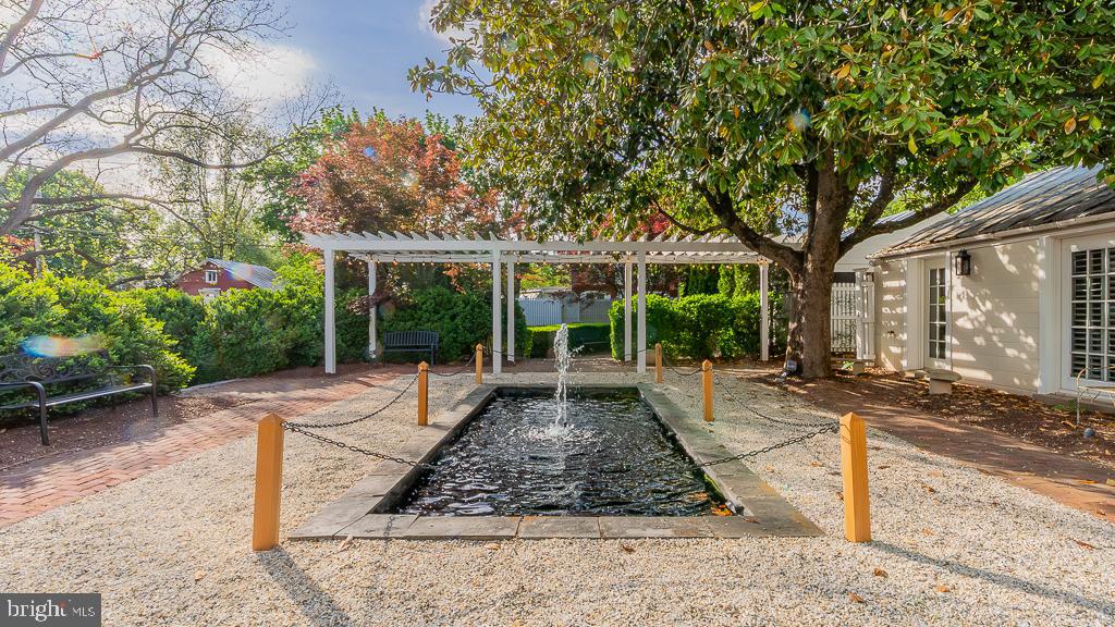 111 S MAIN ST, BRIDGEWATER, Virginia 22812, 3 Bedrooms Bedrooms, ,3 BathroomsBathrooms,Residential,For sale,111 S MAIN ST,VARO2002332 MLS # VARO2002332