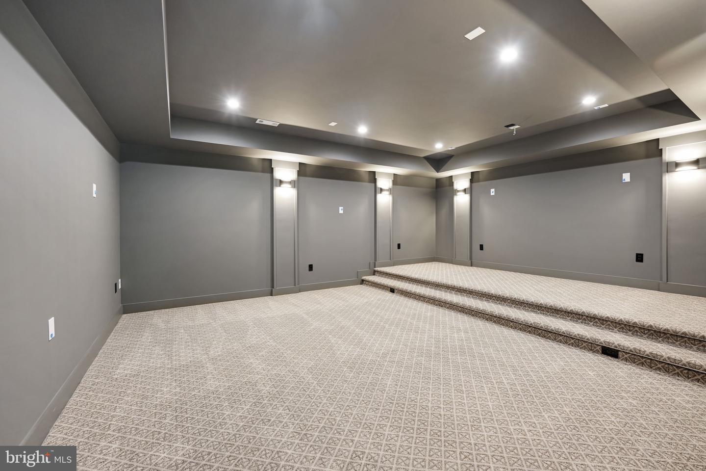 2202 GRAYSON PL, FALLS CHURCH, Virginia 22043, 6 Bedrooms Bedrooms, ,6 BathroomsBathrooms,Residential,For sale,2202 GRAYSON PL,VAFX2242878 MLS # VAFX2242878