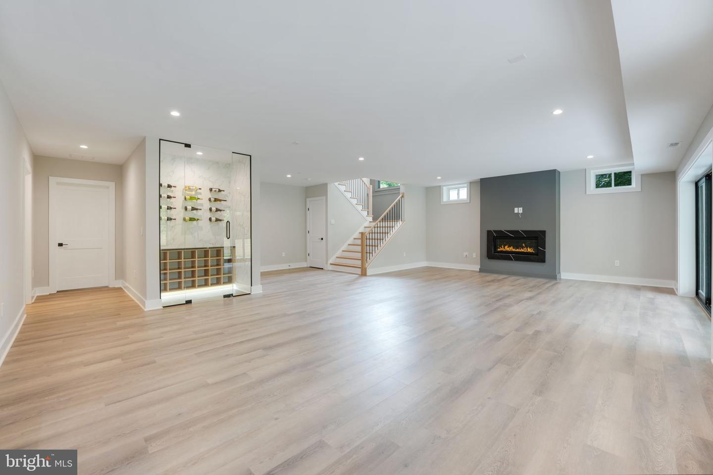2202 GRAYSON PL, FALLS CHURCH, Virginia 22043, 6 Bedrooms Bedrooms, ,6 BathroomsBathrooms,Residential,For sale,2202 GRAYSON PL,VAFX2242878 MLS # VAFX2242878