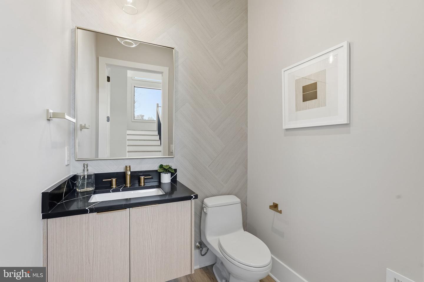 2202 GRAYSON PL, FALLS CHURCH, Virginia 22043, 6 Bedrooms Bedrooms, ,5 BathroomsBathrooms,Residential,For sale,2202 GRAYSON PL,VAFX2242878 MLS # VAFX2242878