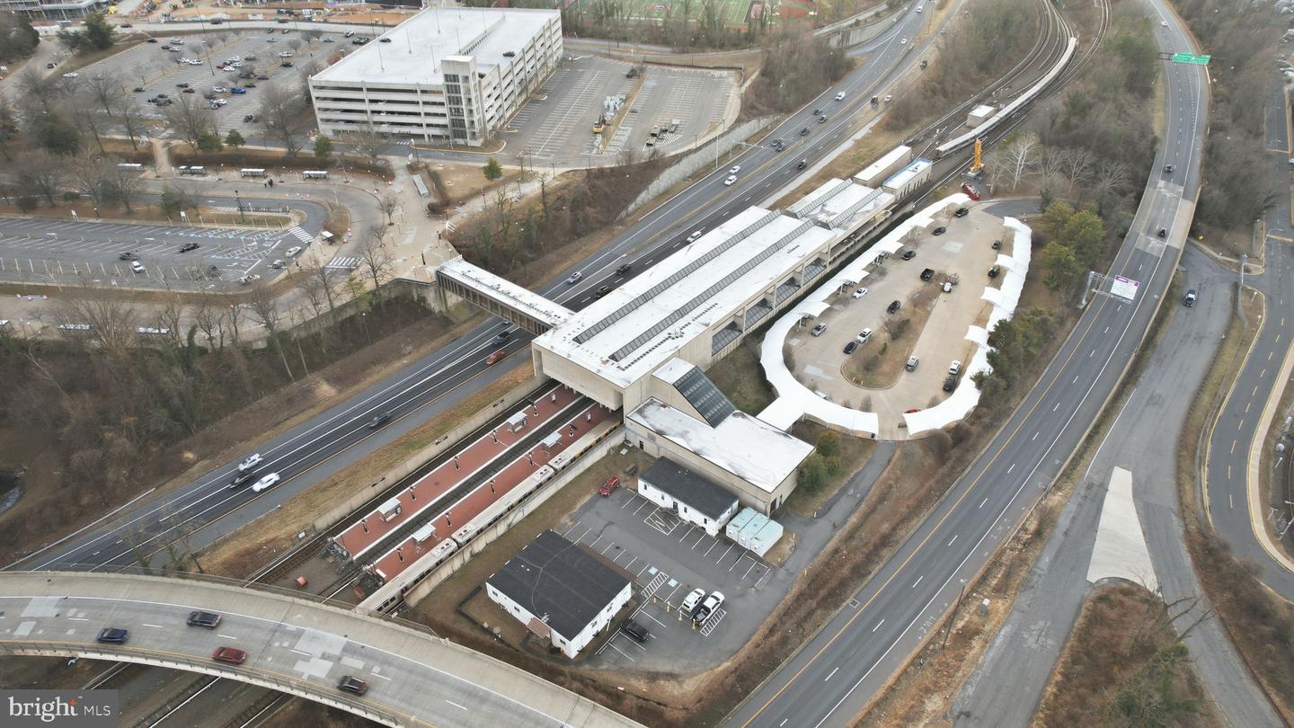 2202 GRAYSON PL, FALLS CHURCH, Virginia 22043, 6 Bedrooms Bedrooms, ,5 BathroomsBathrooms,Residential,For sale,2202 GRAYSON PL,VAFX2242878 MLS # VAFX2242878