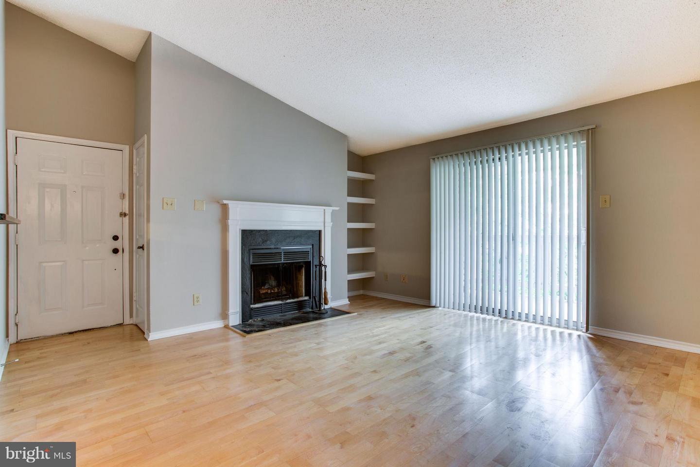 1525 LINCOLN WAY #301A, MCLEAN, Virginia 22102, 1 Bedroom Bedrooms, ,1 BathroomBathrooms,Residential,For sale,1525 LINCOLN WAY #301A,VAFX2243008 MLS # VAFX2243008