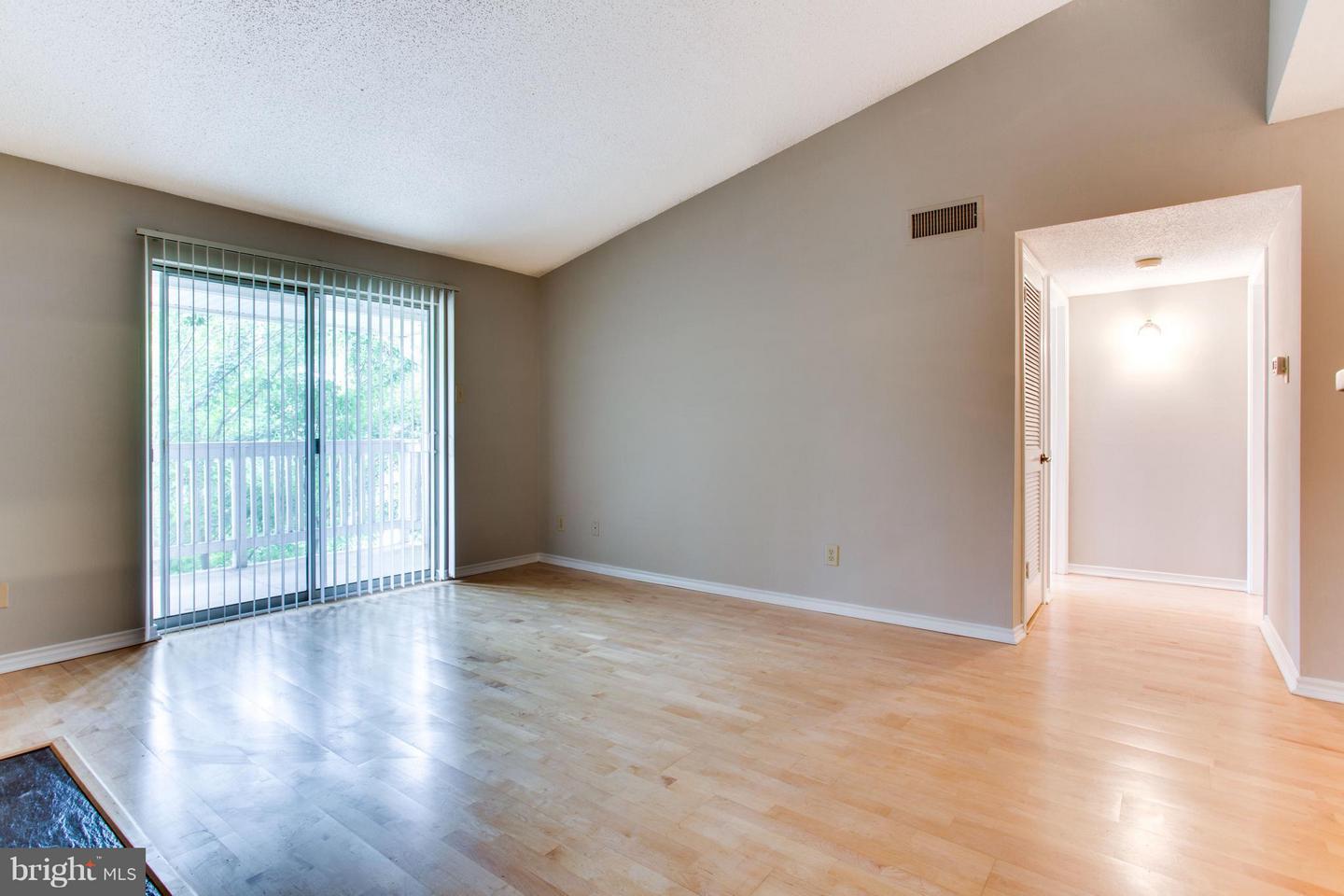 1525 LINCOLN WAY #301A, MCLEAN, Virginia 22102, 1 Bedroom Bedrooms, ,1 BathroomBathrooms,Residential,For sale,1525 LINCOLN WAY #301A,VAFX2243008 MLS # VAFX2243008