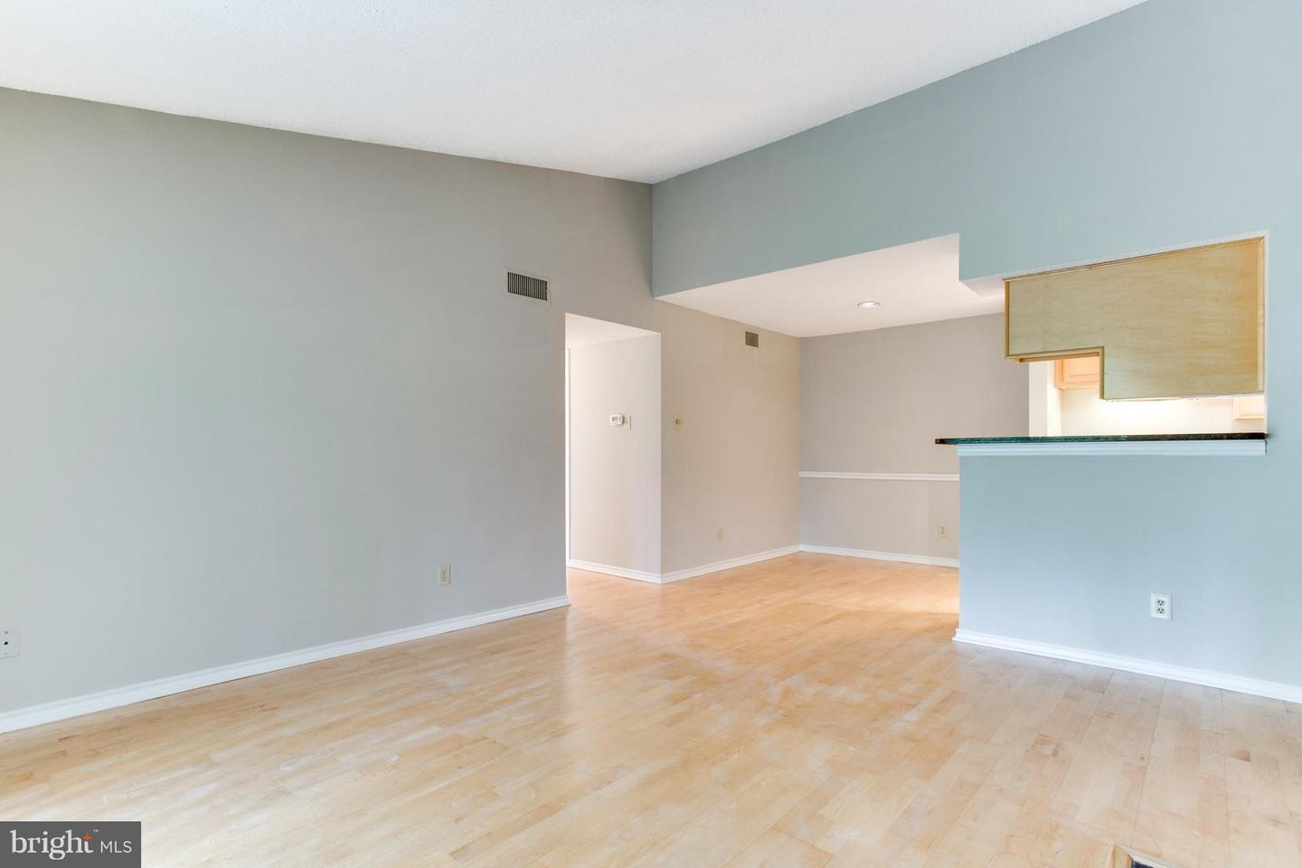 1525 LINCOLN WAY #301A, MCLEAN, Virginia 22102, 1 Bedroom Bedrooms, ,1 BathroomBathrooms,Residential,For sale,1525 LINCOLN WAY #301A,VAFX2243008 MLS # VAFX2243008