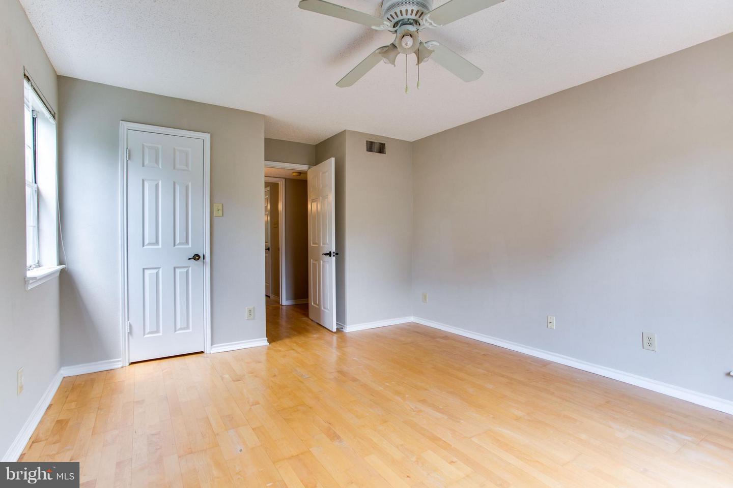1525 LINCOLN WAY #301A, MCLEAN, Virginia 22102, 1 Bedroom Bedrooms, ,1 BathroomBathrooms,Residential,For sale,1525 LINCOLN WAY #301A,VAFX2243008 MLS # VAFX2243008