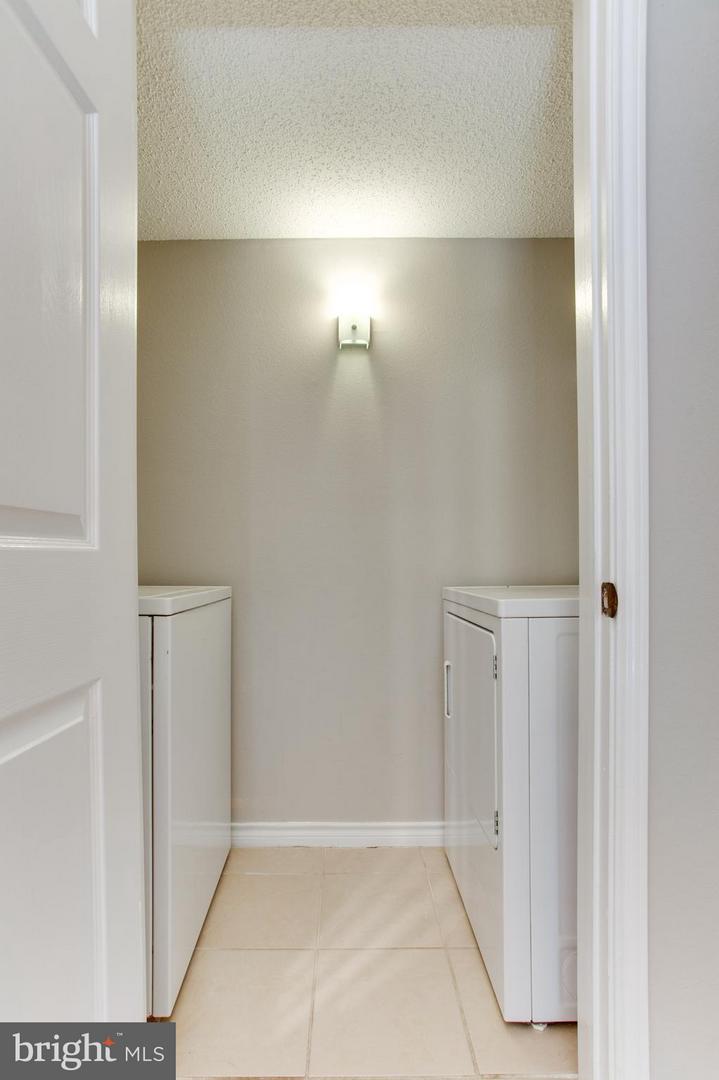 1525 LINCOLN WAY #301A, MCLEAN, Virginia 22102, 1 Bedroom Bedrooms, ,1 BathroomBathrooms,Residential,For sale,1525 LINCOLN WAY #301A,VAFX2243008 MLS # VAFX2243008