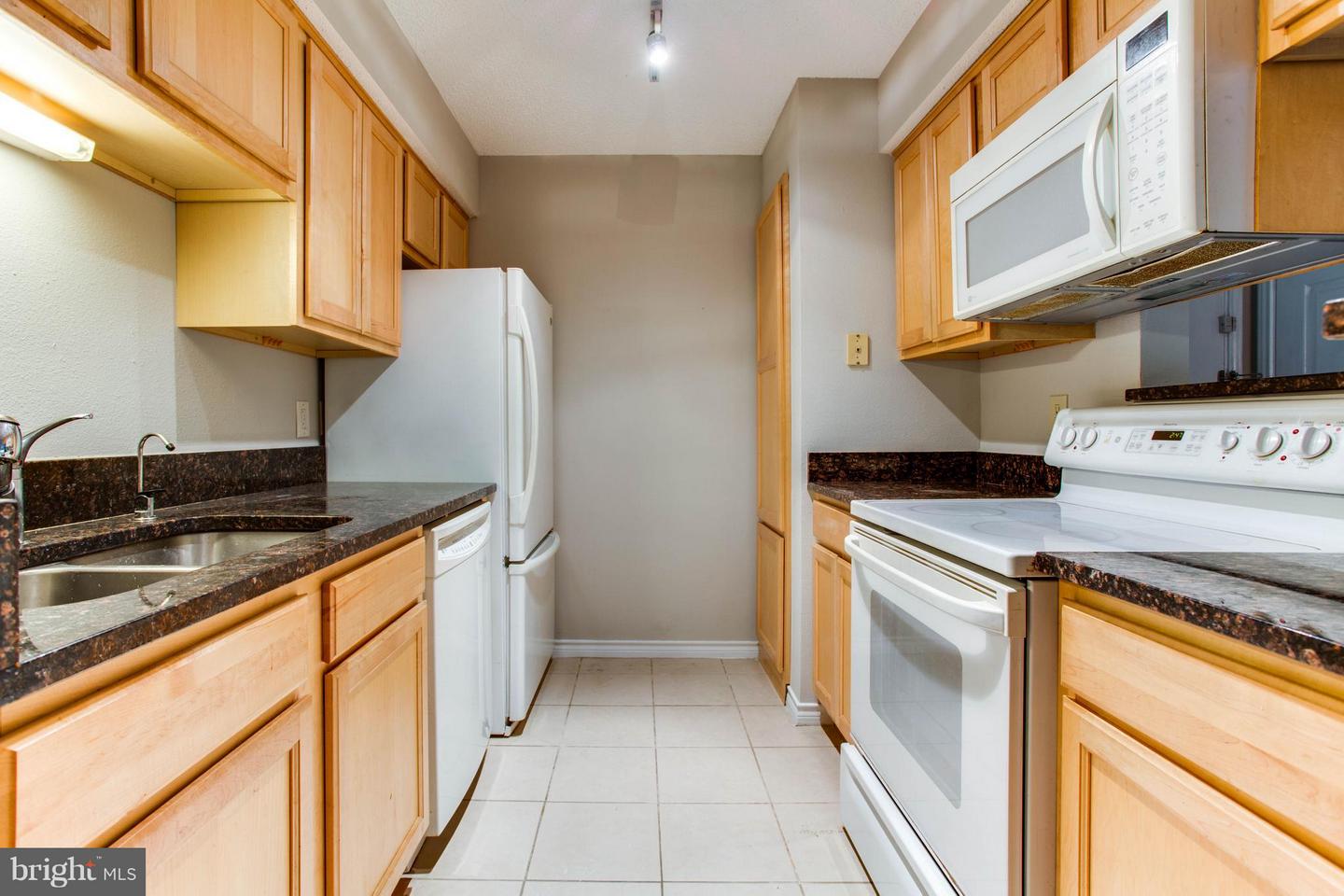 1525 LINCOLN WAY #301A, MCLEAN, Virginia 22102, 1 Bedroom Bedrooms, ,1 BathroomBathrooms,Residential,For sale,1525 LINCOLN WAY #301A,VAFX2243008 MLS # VAFX2243008