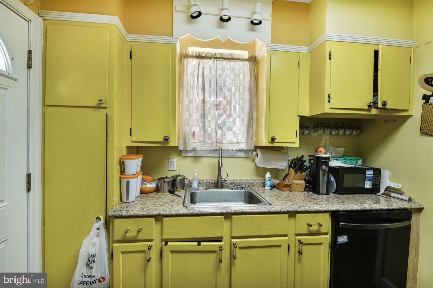 6409 13TH ST NW, WASHINGTON, District Of Columbia 20012, 3 Bedrooms Bedrooms, ,1 BathroomBathrooms,Residential,For sale,6409 13TH ST NW,DCDC2202478 MLS # DCDC2202478