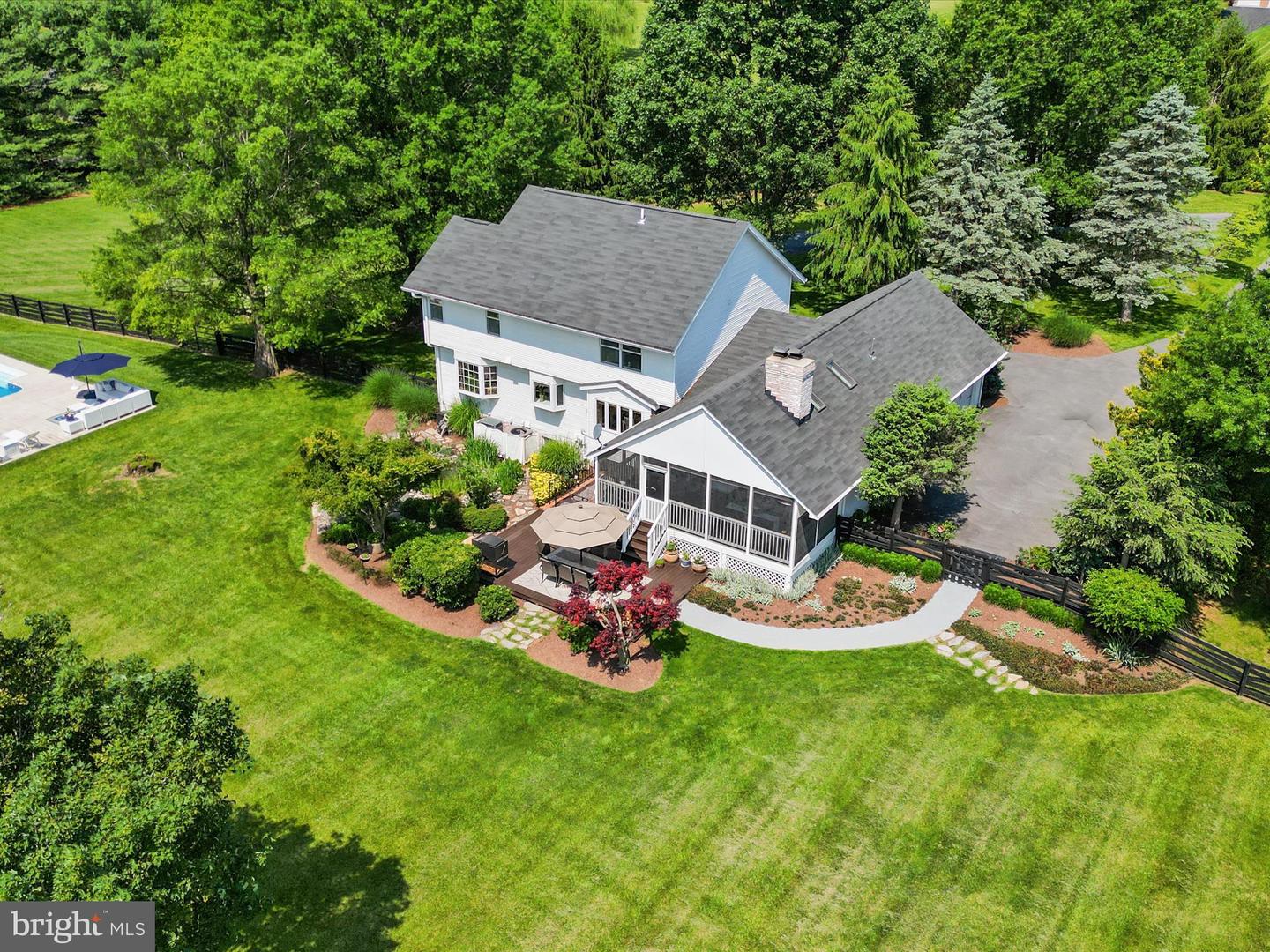 241 CLAYHILL DR, WINCHESTER, Virginia 22602, 5 Bedrooms Bedrooms, ,3 BathroomsBathrooms,Residential,For sale,241 CLAYHILL DR,VAFV2034414 MLS # VAFV2034414