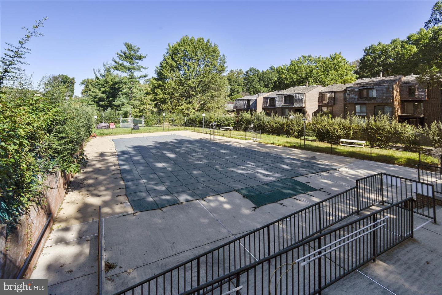 4902 SAUQUOIT LN, ANNANDALE, Virginia 22003, 3 Bedrooms Bedrooms, ,2 BathroomsBathrooms,Residential,For sale,4902 SAUQUOIT LN,VAFX2243204 MLS # VAFX2243204