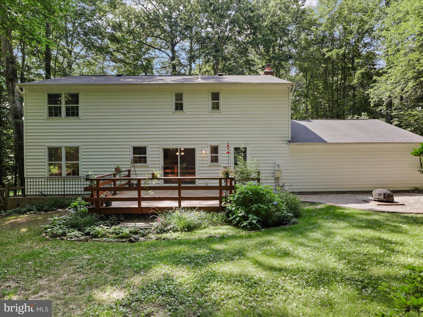 7449 MAPLE BRANCH RD, CLIFTON, Virginia 20124, 4 Bedrooms Bedrooms, ,2 BathroomsBathrooms,Residential,For sale,7449 MAPLE BRANCH RD,VAFX2243220 MLS # VAFX2243220