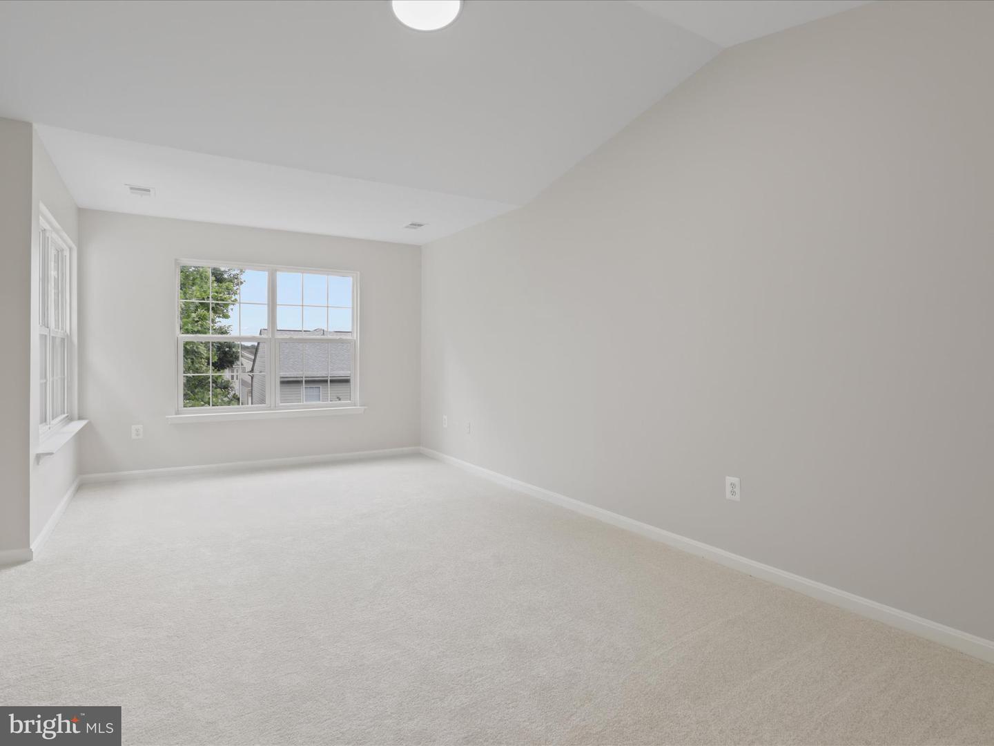 14282 NEWBERN LOOP, GAINESVILLE, Virginia 20155, 3 Bedrooms Bedrooms, ,3 BathroomsBathrooms,Residential,For sale,14282 NEWBERN LOOP,VAPW2095574 MLS # VAPW2095574