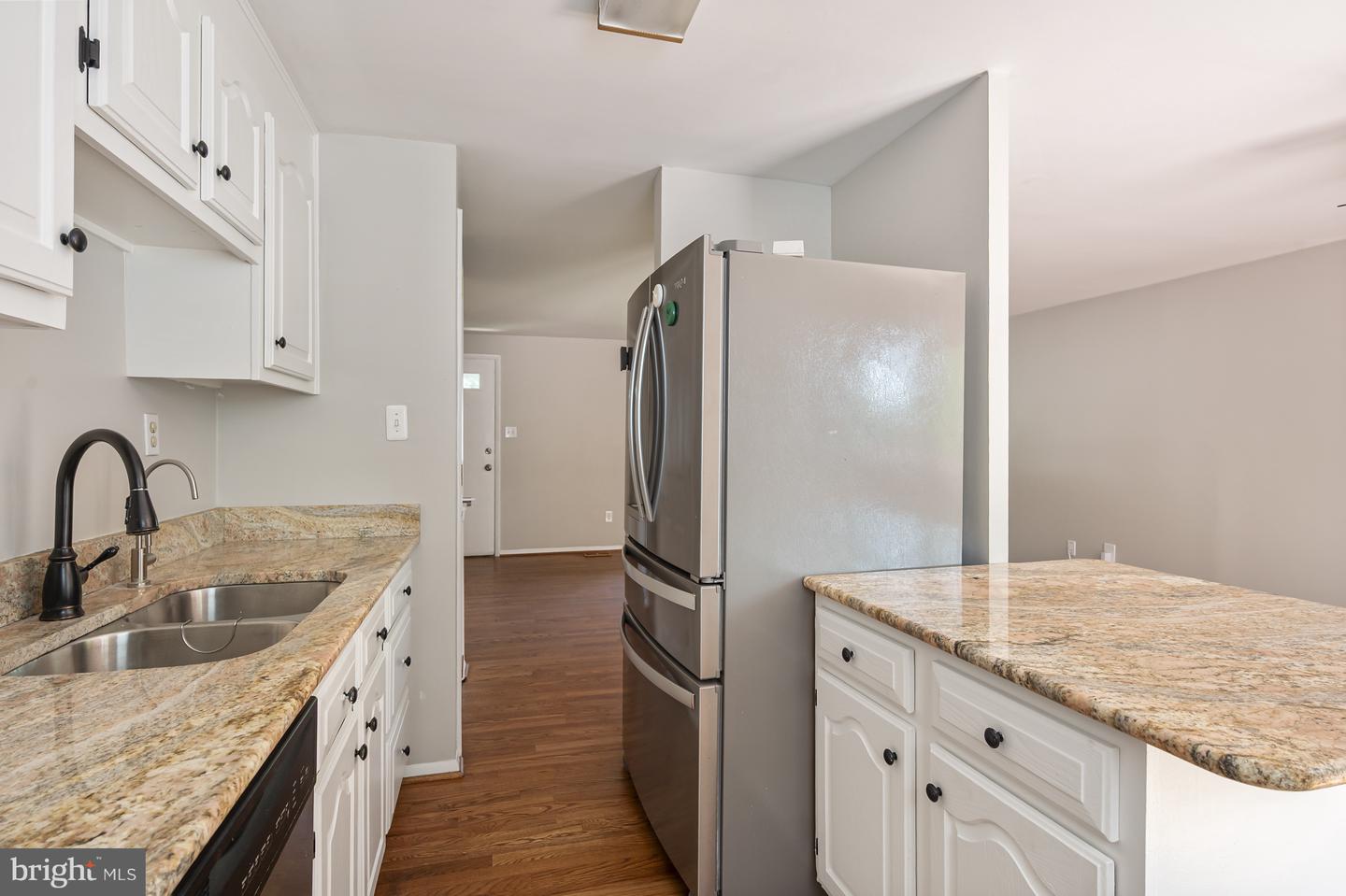 1100 CLARKE ST, HERNDON, Virginia 20170, 3 Bedrooms Bedrooms, ,2 BathroomsBathrooms,Residential,For sale,1100 CLARKE ST,VAFX2243258 MLS # VAFX2243258