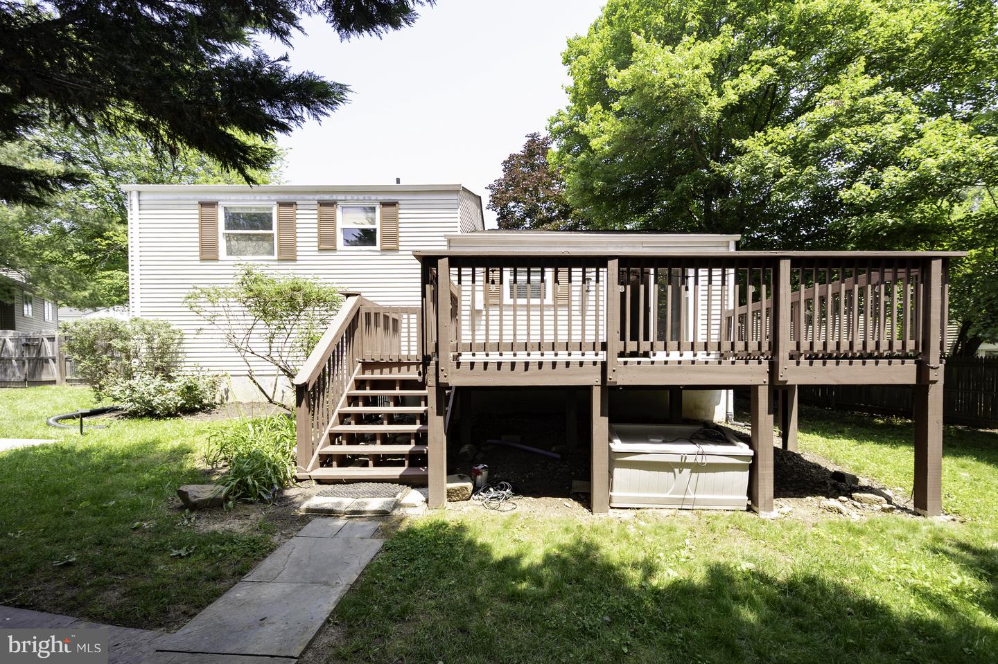 1100 CLARKE ST, HERNDON, Virginia 20170, 3 Bedrooms Bedrooms, ,2 BathroomsBathrooms,Residential,For sale,1100 CLARKE ST,VAFX2243258 MLS # VAFX2243258