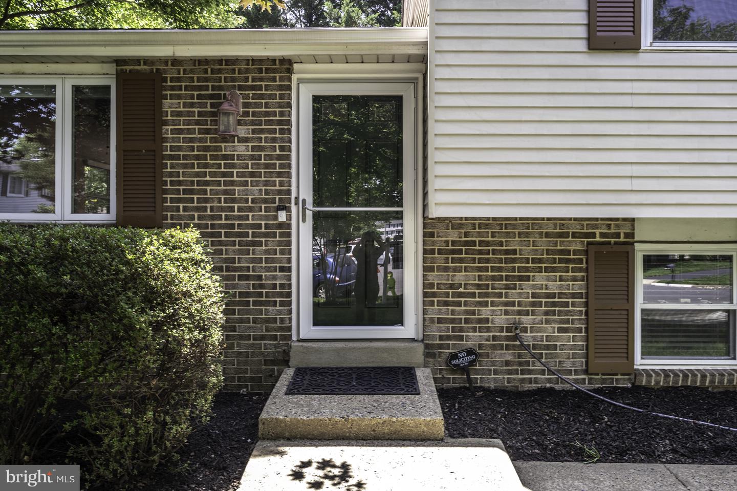 1100 CLARKE ST, HERNDON, Virginia 20170, 3 Bedrooms Bedrooms, ,2 BathroomsBathrooms,Residential,For sale,1100 CLARKE ST,VAFX2243258 MLS # VAFX2243258