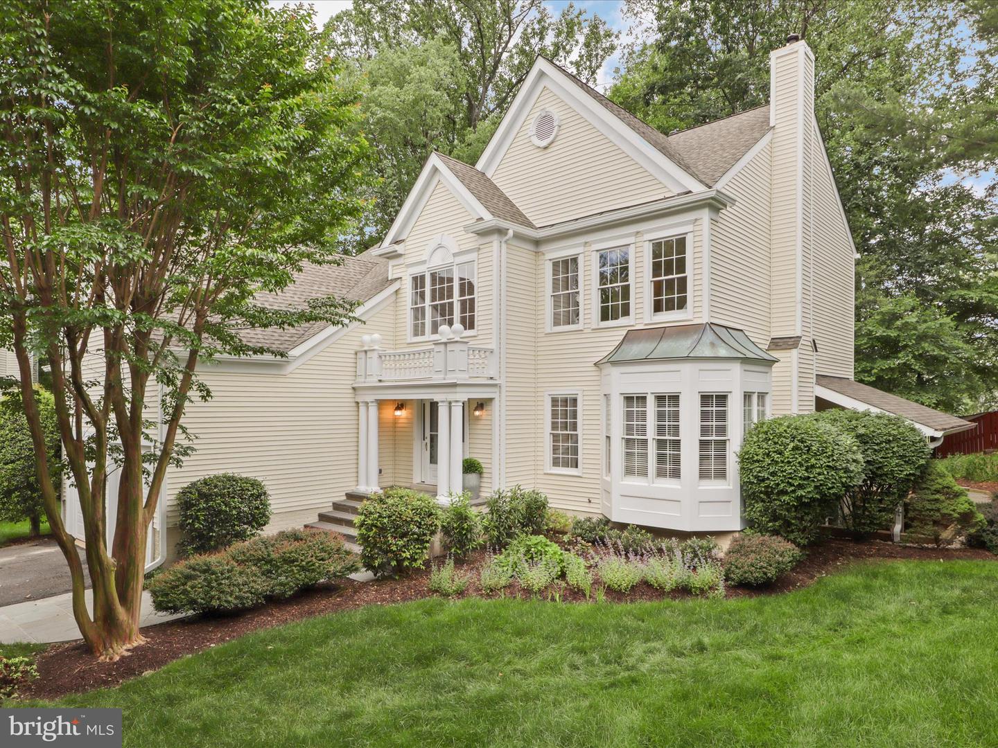 2670 HILLSMAN ST, FALLS CHURCH, Virginia 22043, 4 Bedrooms Bedrooms, ,4 BathroomsBathrooms,Residential,For sale,2670 HILLSMAN ST,VAFX2243388 MLS # VAFX2243388