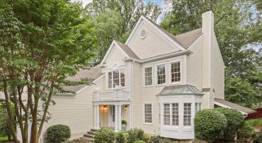 2670 HILLSMAN ST, FALLS CHURCH, Virginia 22043, 4 Bedrooms Bedrooms, ,4 BathroomsBathrooms,Residential,For sale,2670 HILLSMAN ST,VAFX2243388 MLS # VAFX2243388