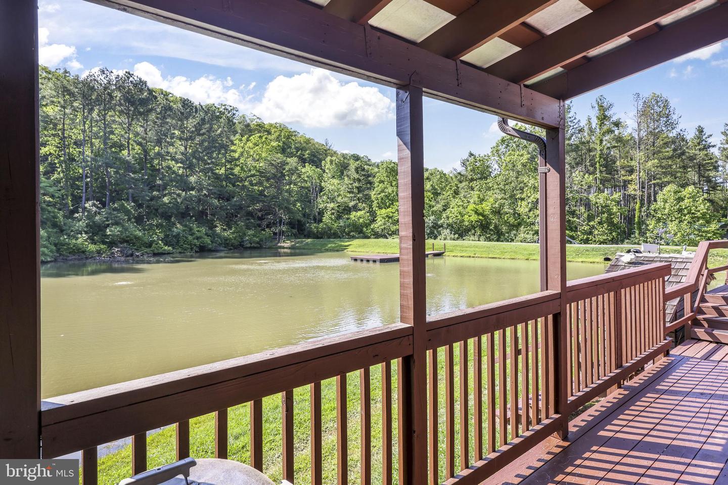 1263 THOMPSON HOLLOW RD, BENTONVILLE, Virginia 22610, 3 Bedrooms Bedrooms, ,1 BathroomBathrooms,Residential,For sale,1263 THOMPSON HOLLOW RD,VAWR2011284 MLS # VAWR2011284