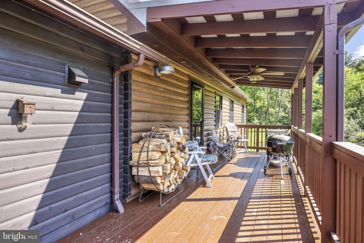 1263 THOMPSON HOLLOW RD, BENTONVILLE, Virginia 22610, 3 Bedrooms Bedrooms, ,1 BathroomBathrooms,Residential,For sale,1263 THOMPSON HOLLOW RD,VAWR2011284 MLS # VAWR2011284