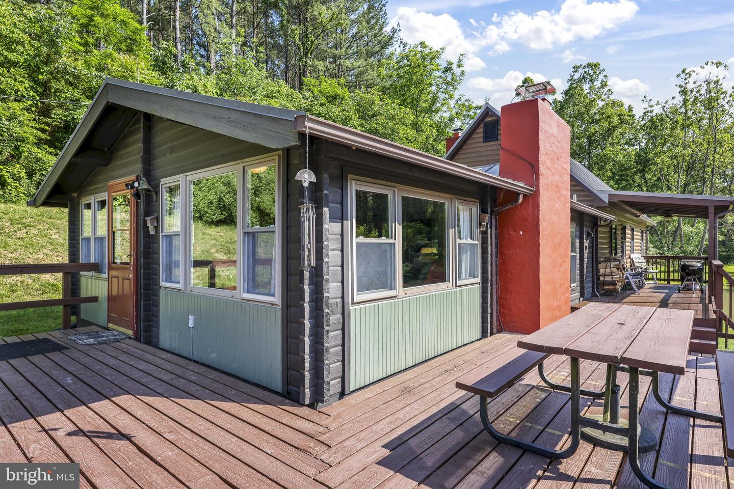 1263 THOMPSON HOLLOW RD, BENTONVILLE, Virginia 22610, 3 Bedrooms Bedrooms, ,1 BathroomBathrooms,Residential,For sale,1263 THOMPSON HOLLOW RD,VAWR2011284 MLS # VAWR2011284