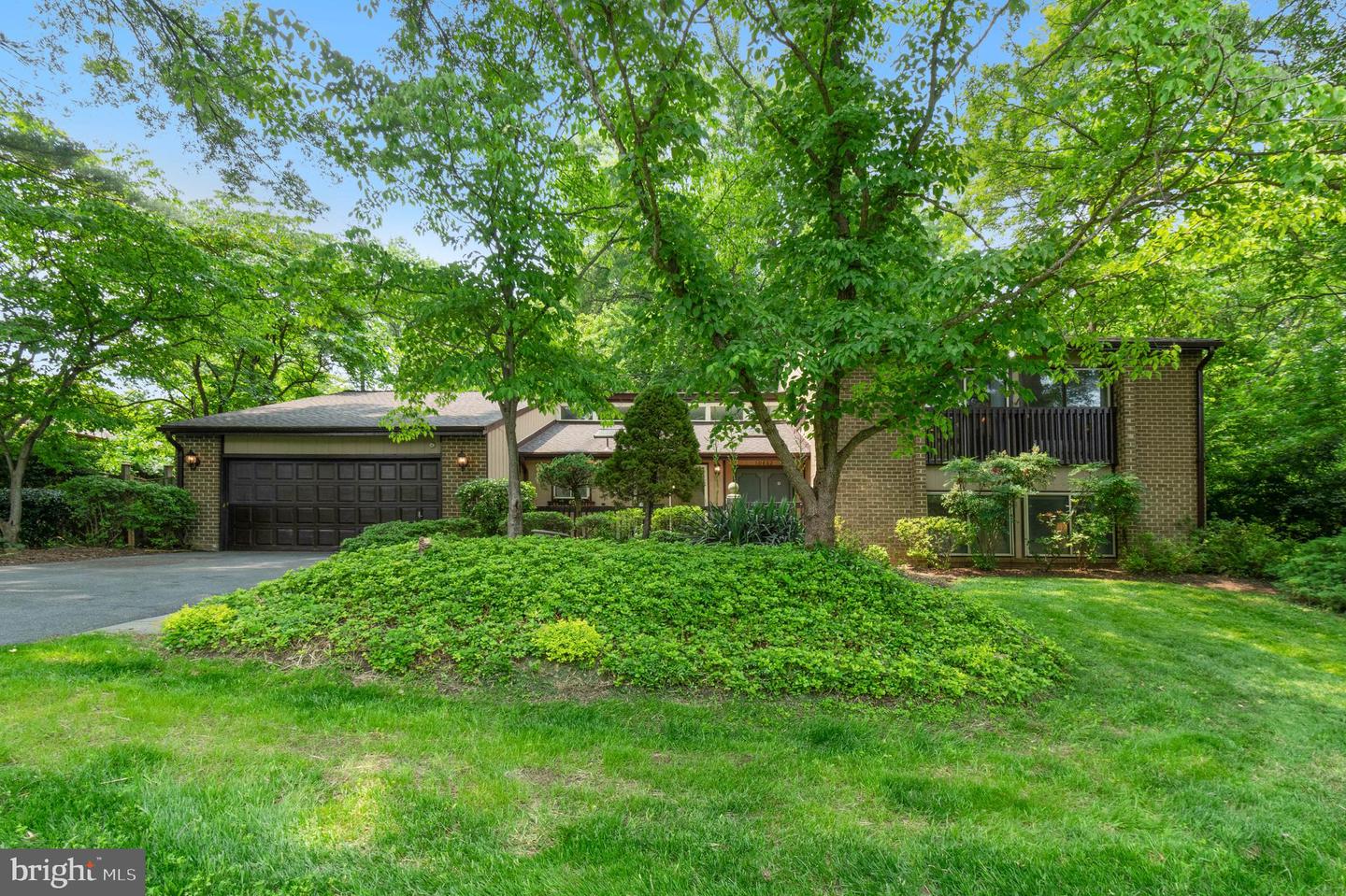 10862 MEADOWLAND DR, OAKTON, Virginia 22124, 4 Bedrooms Bedrooms, ,3 BathroomsBathrooms,Residential,For sale,10862 MEADOWLAND DR,VAFX2243418 MLS # VAFX2243418
