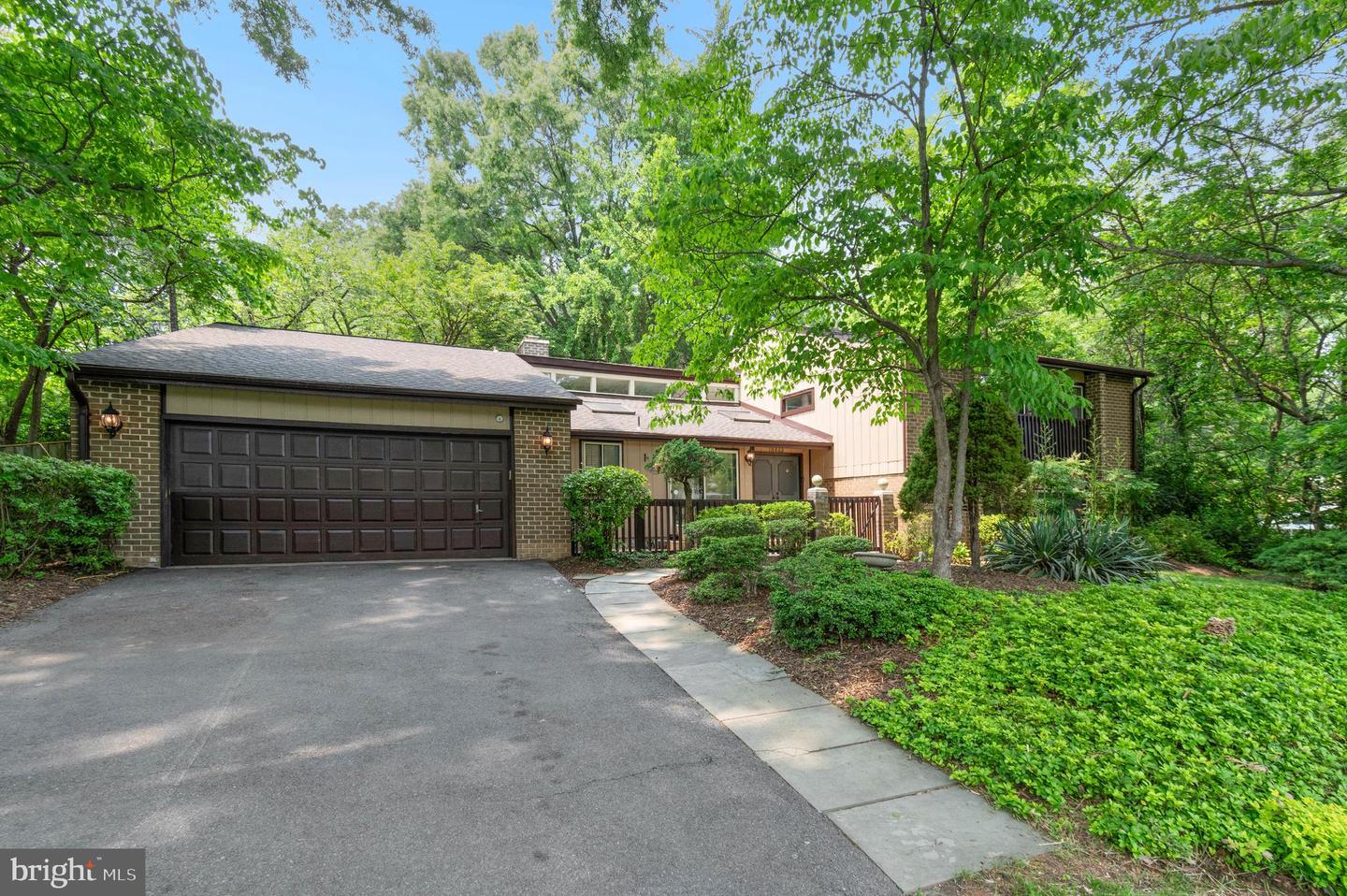 10862 MEADOWLAND DR, OAKTON, Virginia 22124, 4 Bedrooms Bedrooms, ,3 BathroomsBathrooms,Residential,For sale,10862 MEADOWLAND DR,VAFX2243418 MLS # VAFX2243418