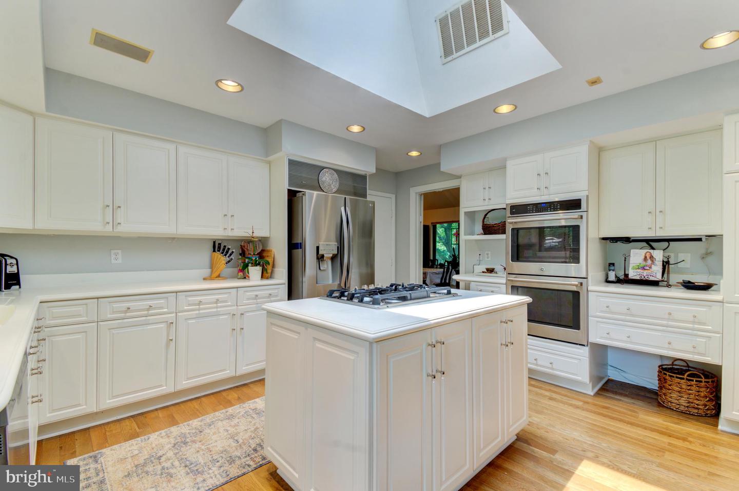 10862 MEADOWLAND DR, OAKTON, Virginia 22124, 4 Bedrooms Bedrooms, ,3 BathroomsBathrooms,Residential,For sale,10862 MEADOWLAND DR,VAFX2243418 MLS # VAFX2243418