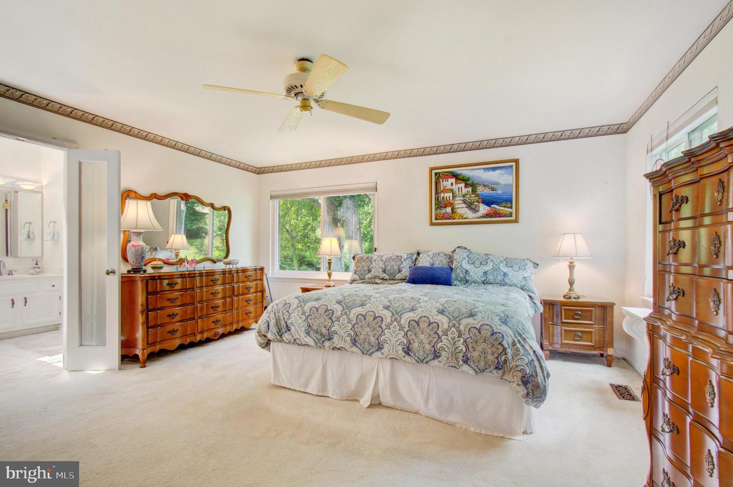 10862 MEADOWLAND DR, OAKTON, Virginia 22124, 4 Bedrooms Bedrooms, ,3 BathroomsBathrooms,Residential,For sale,10862 MEADOWLAND DR,VAFX2243418 MLS # VAFX2243418
