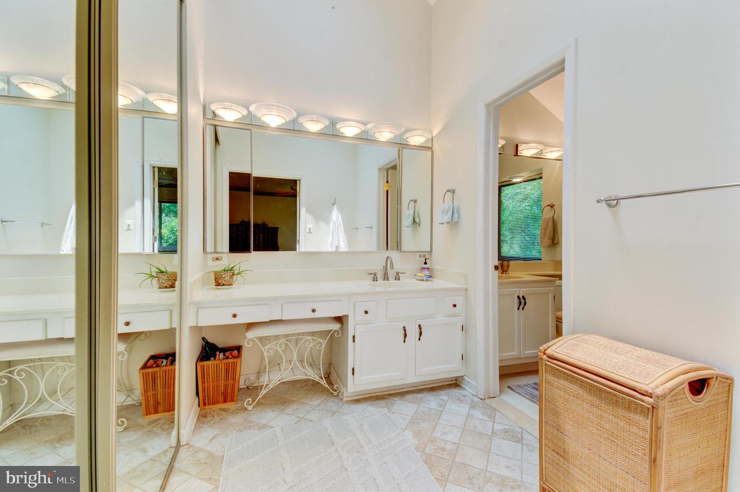 10862 MEADOWLAND DR, OAKTON, Virginia 22124, 4 Bedrooms Bedrooms, ,3 BathroomsBathrooms,Residential,For sale,10862 MEADOWLAND DR,VAFX2243418 MLS # VAFX2243418